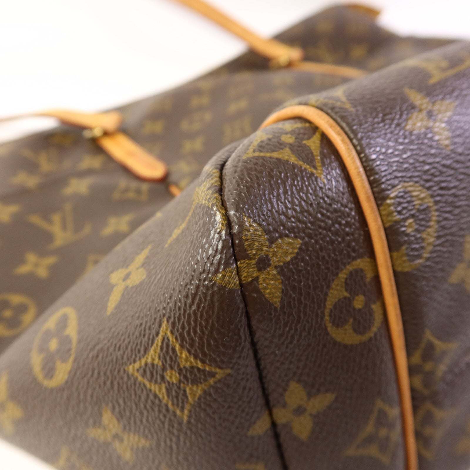 Louis Vuitton Totally MM Tote Bag Monogram